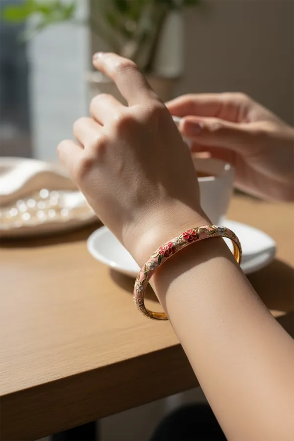 Gold-Plated_Intricate_Kara_Kada_Bracelet_For_Women