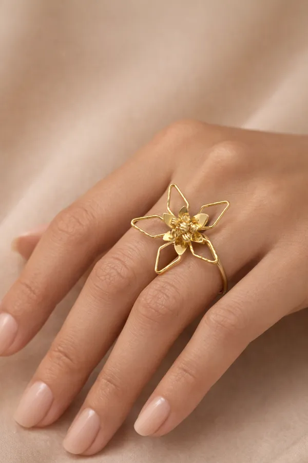 Gold_Pearl_Crystal_Floral_Statement_Ring_For_Women
