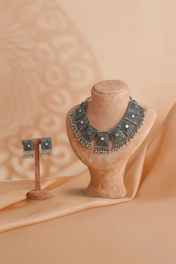 Silver_Oxidised_Ad_Traditional_Choker_Necklace_For_Women