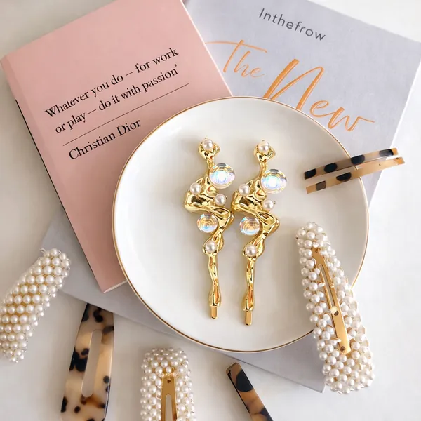 Gold_Pearl_Gold-Plated_Vine_Aurora_Side_Hair_Pin_For_Women