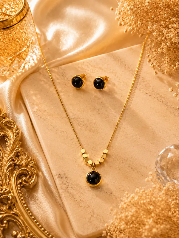 Black_Anti-Tarnish_Stone_Pendant_Necklace_Set_For_Women
