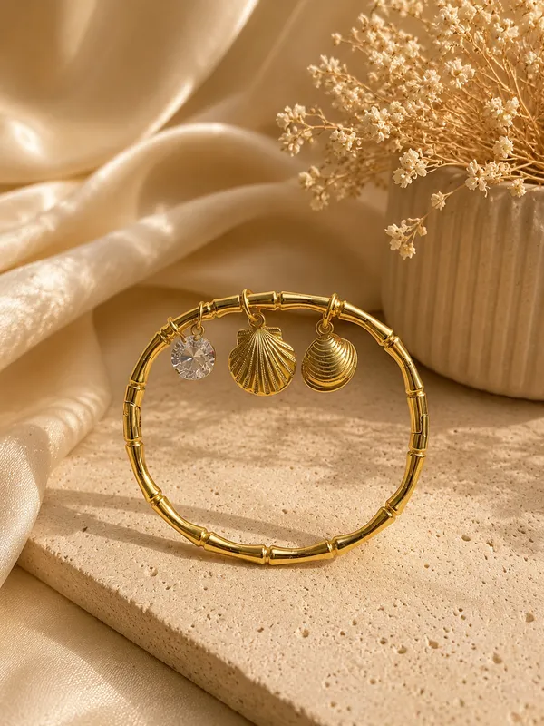 Red_Crystal_Anti-Tarnish_Seashell_Charm_Bangle_For_Women