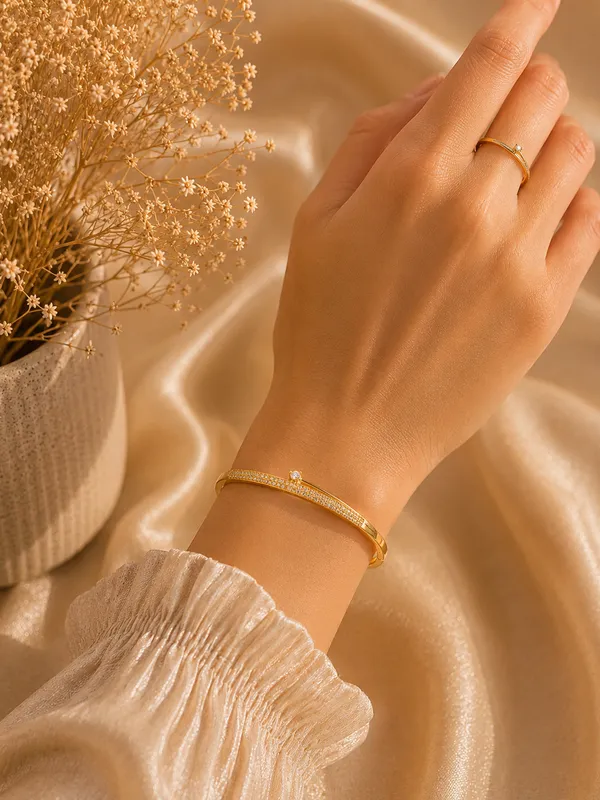 Gold_Plated_Intricate_Festive_Kara_Bracelet_For_Women