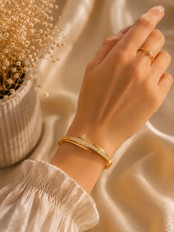 Gold-Plated_Alloy_Traditional_Kara_Bangle_Bracelet_For_Women