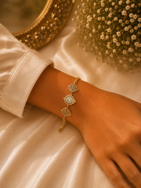 Gold_Cubic_Zirconia_Evil_Eye_Anti-Tarnish_Bracelet_For_Women