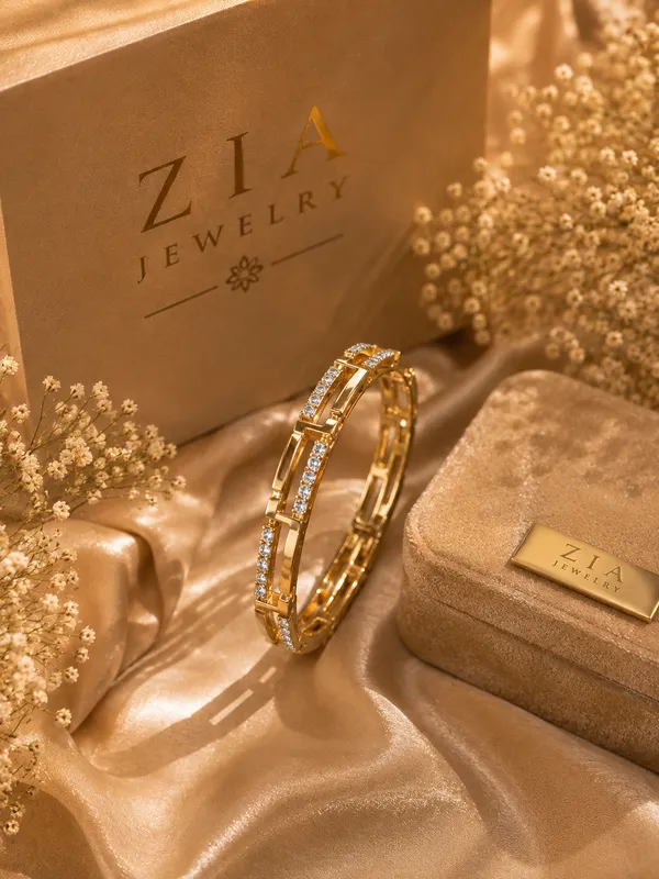 Gold_18K_Plated_Cz_Geometric_Link_Kada_Bracelet_For_Women