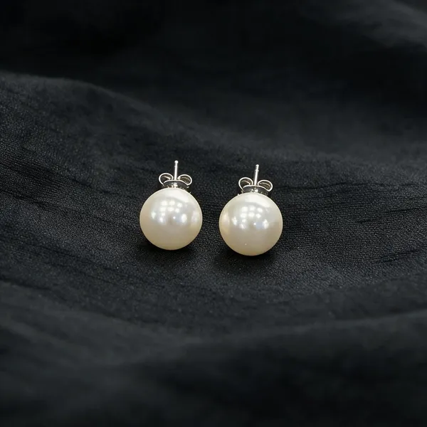 The_Pearl_Glow_925_Silver_Earstuds