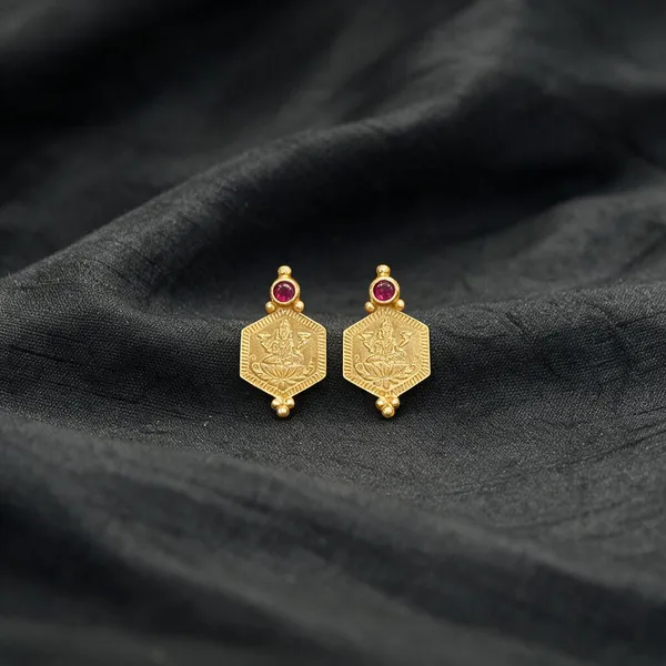 The_Navya_Lakshmi_Kasu_Kemp_Earstuds