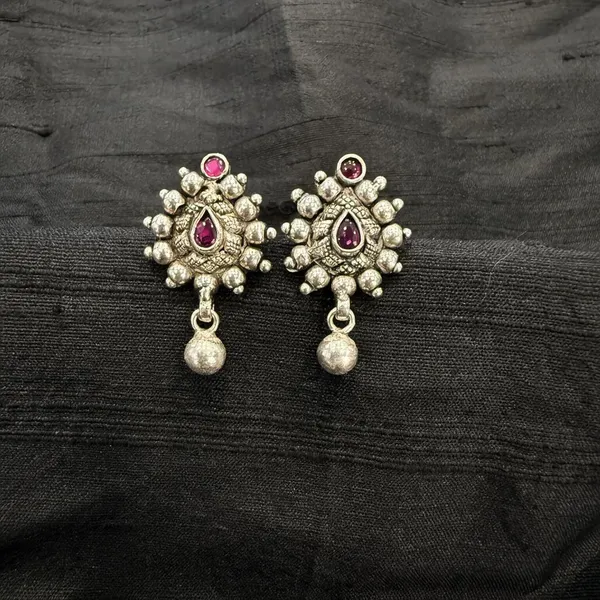 The_Chitrani_925_Silver_Earrings