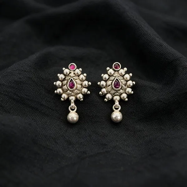 The_Chitrani_925_Silver_Earrings