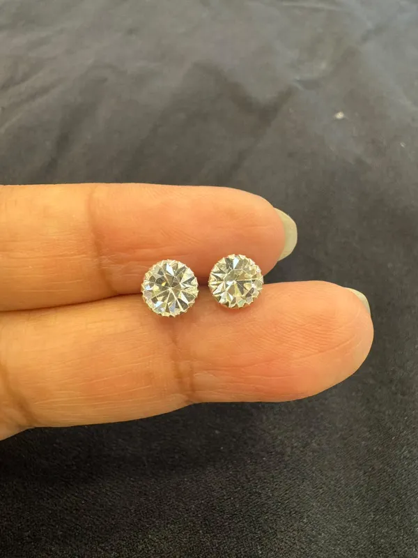 Silver-Tone_Faceted_Crystal_Stud_Earrings_For_Women