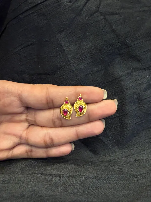 The_Amra_Mango_Kemp_Earstuds