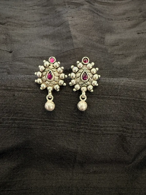 The_Chitrani_925_Silver_Earrings