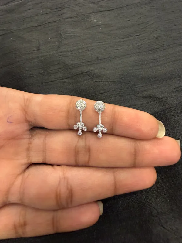The_Glitz_925_Silver_Bugadi_Earrings_White