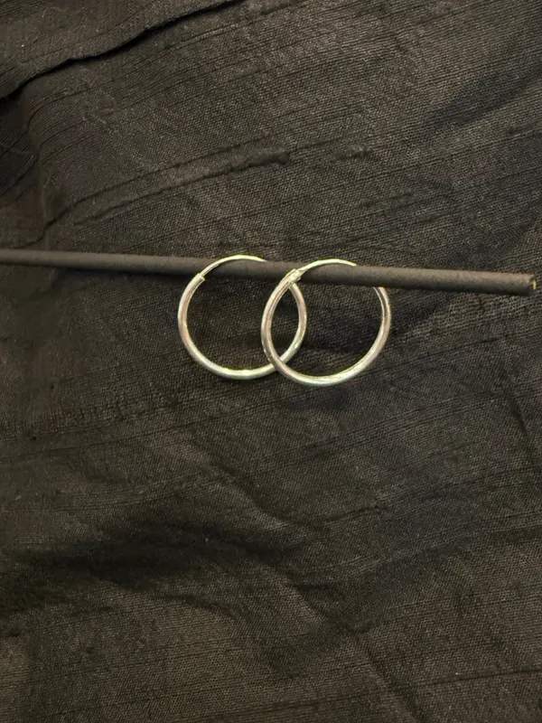 The_Must_Have_925_Silver_Hoops