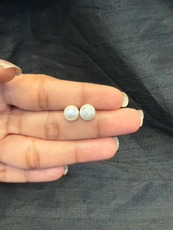 The_Pearl_Glow_925_Silver_Earstuds