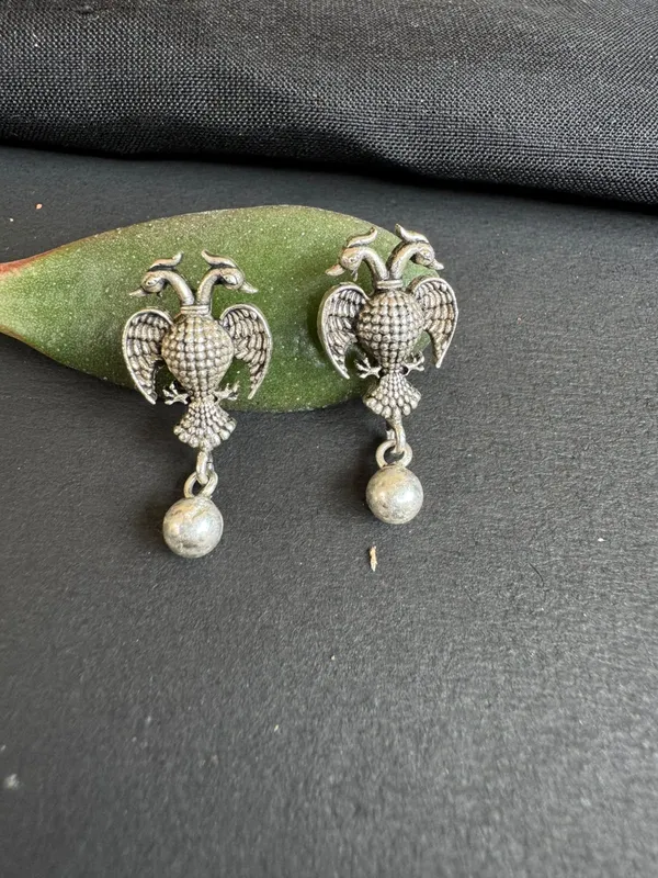 Silver_Tone_Peacock_Dangle_Earrings_For_Women