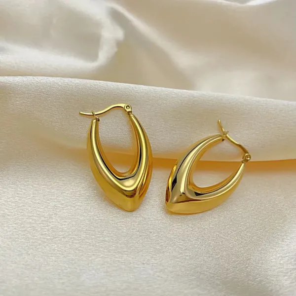 Gold_Tone_Hoop_Earrings_for_Women
