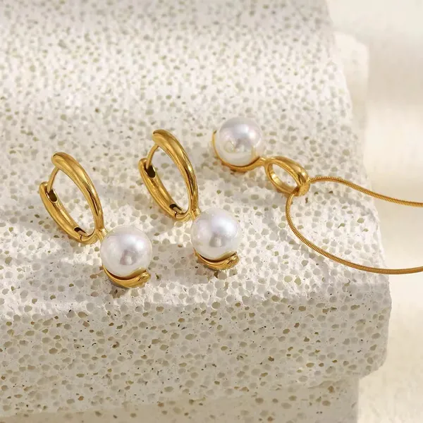 Gold_Tone_Pearl_Necklace_And_Earrings_Set_for_Women