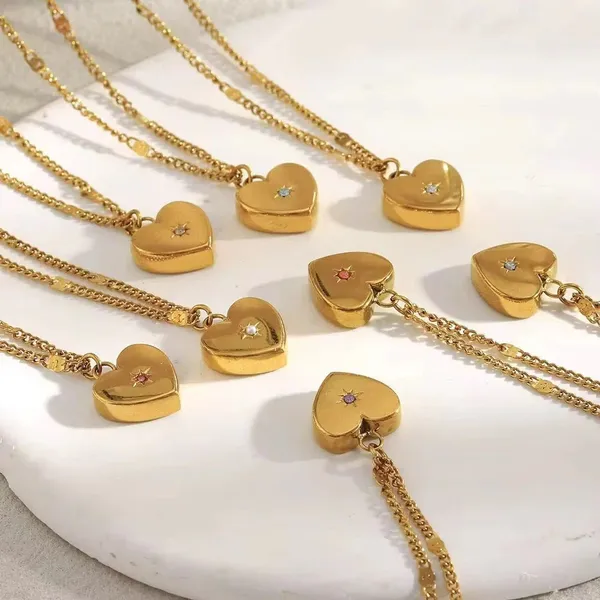 Gold_Tone_Heart_Pendant_Necklace_for_Women