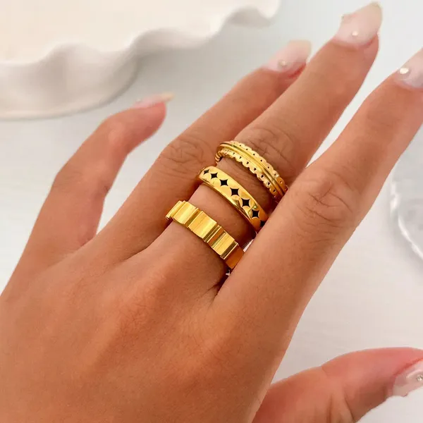 Gold_Tone_Geometric_Pattern_Ring_for_Women