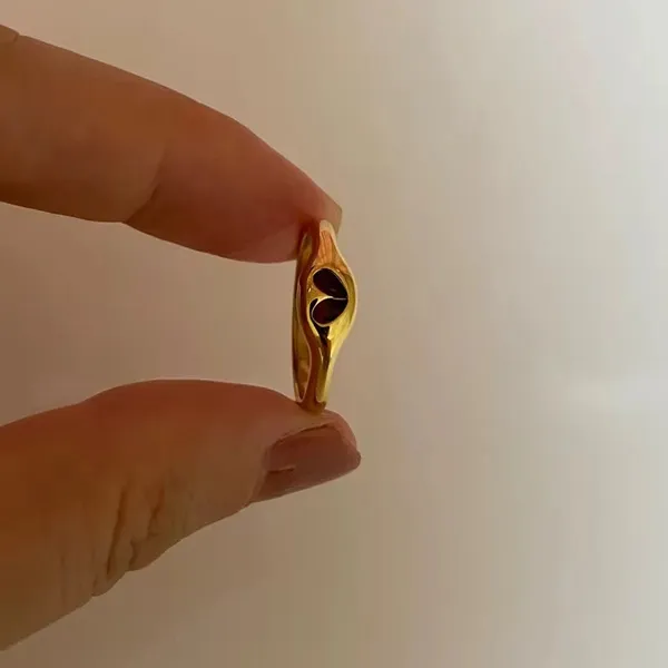 Gold_Tone_Heart_Motif_Ring_for_Women