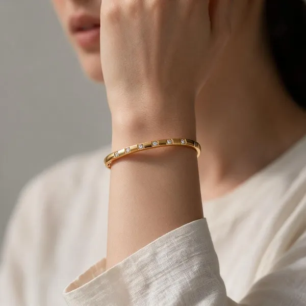 Gold_Tone_Stone_Studded_Bangle_for_Women