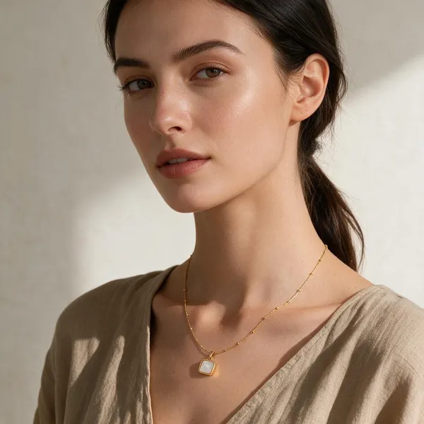 Gold_Tone_Square_Pendant_Necklace_for_Women