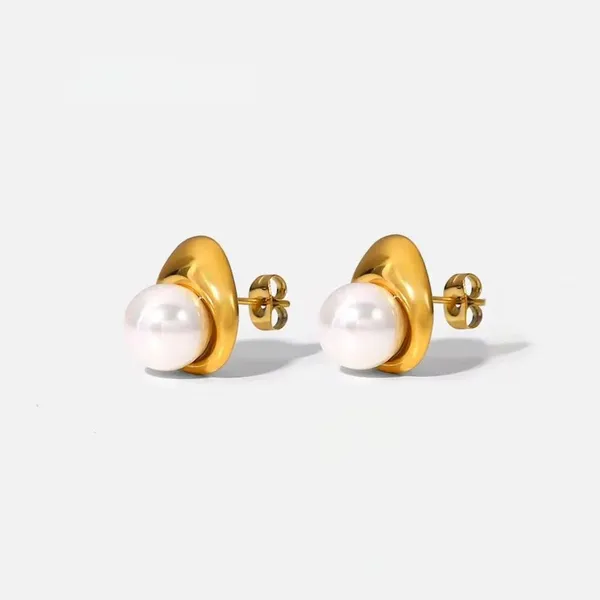 Gold_Pearl_Stud_Earrings_for_Women