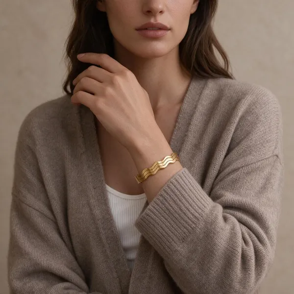 Gold_Tone_Wavy_Metal_Bracelet_for_Women