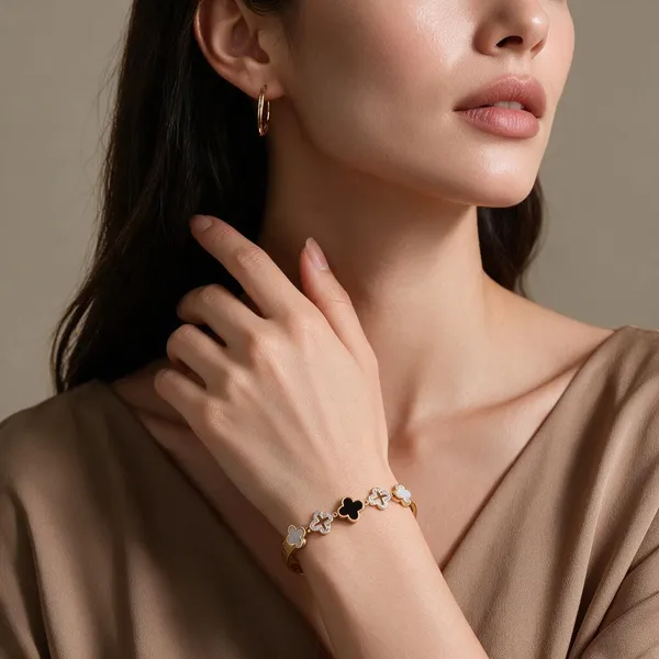 Gold_Tone_Clover_Charm_Bracelet_for_Women