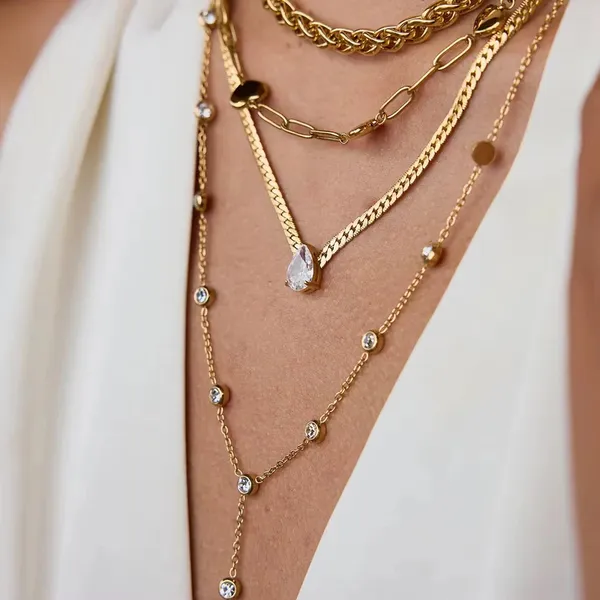 Gold_Tone_Teardrop_Pendant_Necklace_for_Women