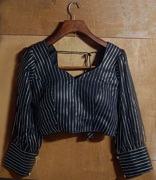 Kalapati_V-Neck_Women_Blouse_()