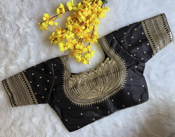 Kalapati_Sweetheart_Neck_Women_Blouse_()