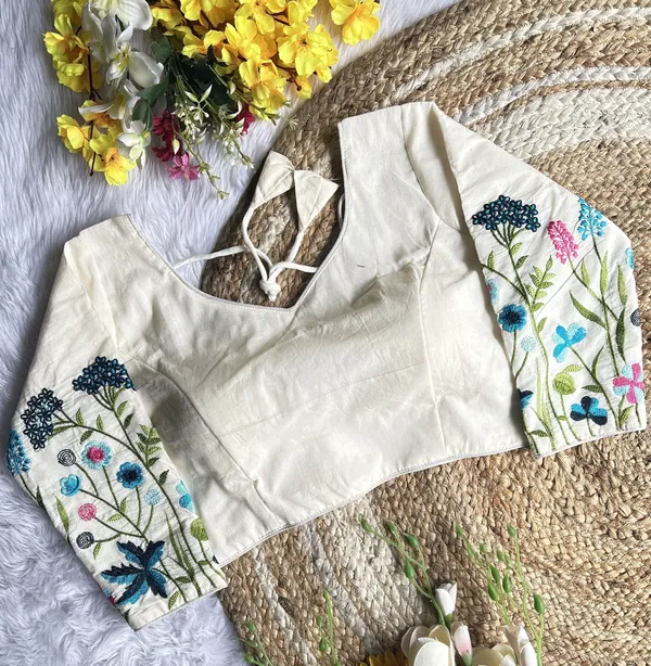 Kalapati_Sweetheart_Neck_Women_Blouse_()