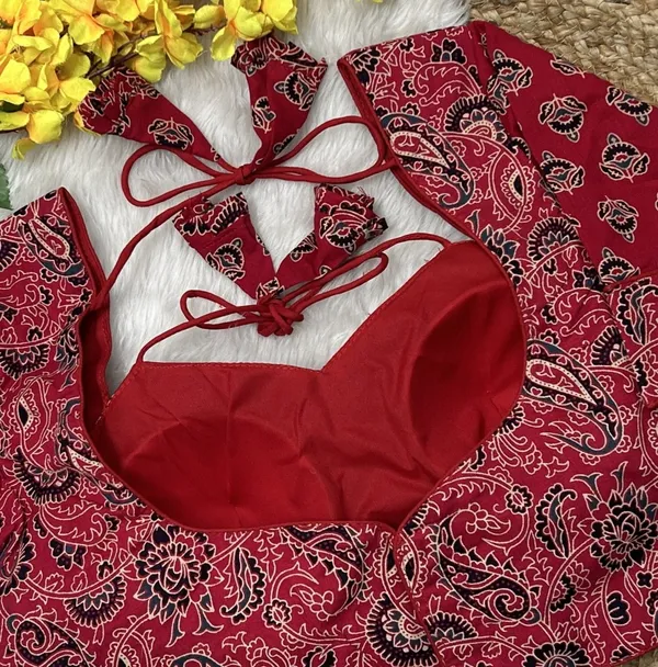 Kalapati_Halter_Neck_Women_Blouse_()