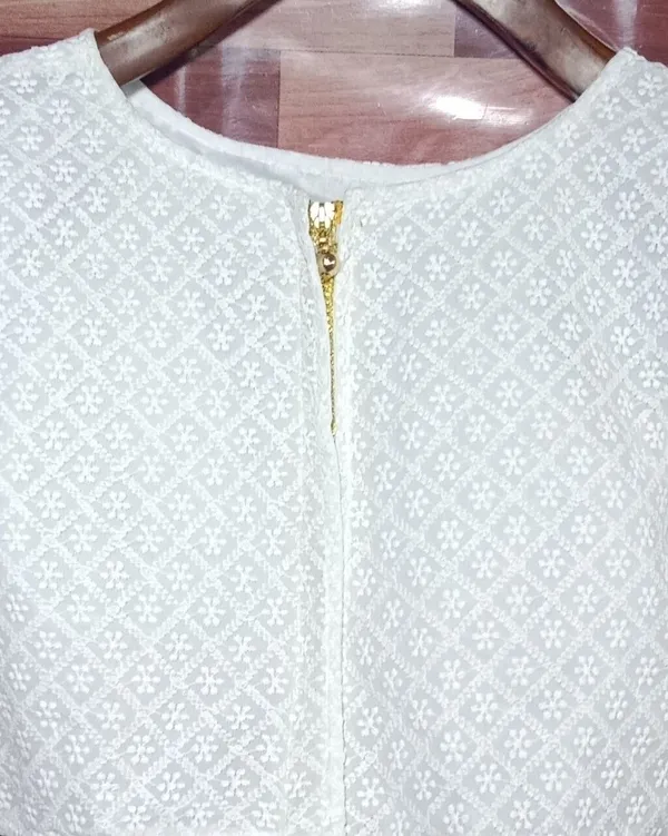 Kalapati_Round_Neck_Women_Blouse_()