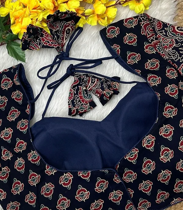 Kalapati_Halter_Neck_Women_Blouse_()