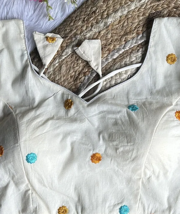 Kalapati_V-Neck_Women_Blouse_()