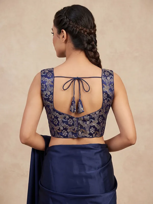 Kalapati_V-Neck_Women_Blouse_()