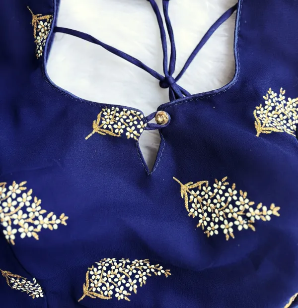 Kalapati_V-Neck_Women_Blouse_()