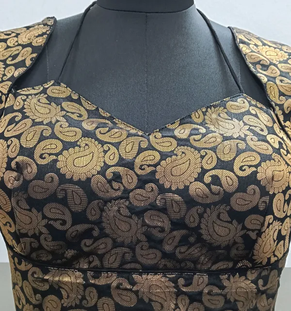 Kalapati_Halter_Neck_Women_Blouse_()