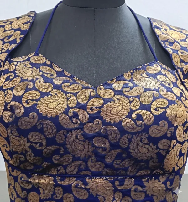 Kalapati_Halter_Neck_Women_Blouse_()