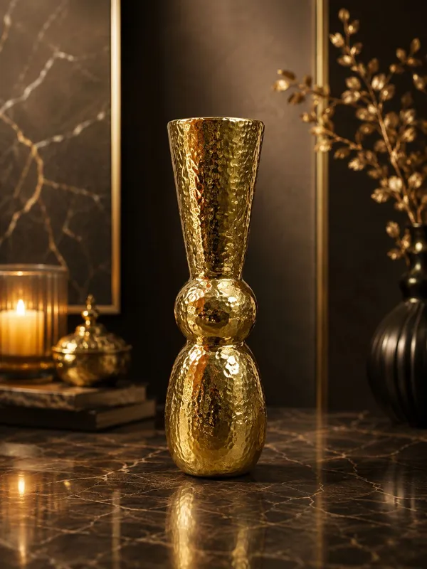 Metal_Hammered_Finish_Gold_Decorative_Vase