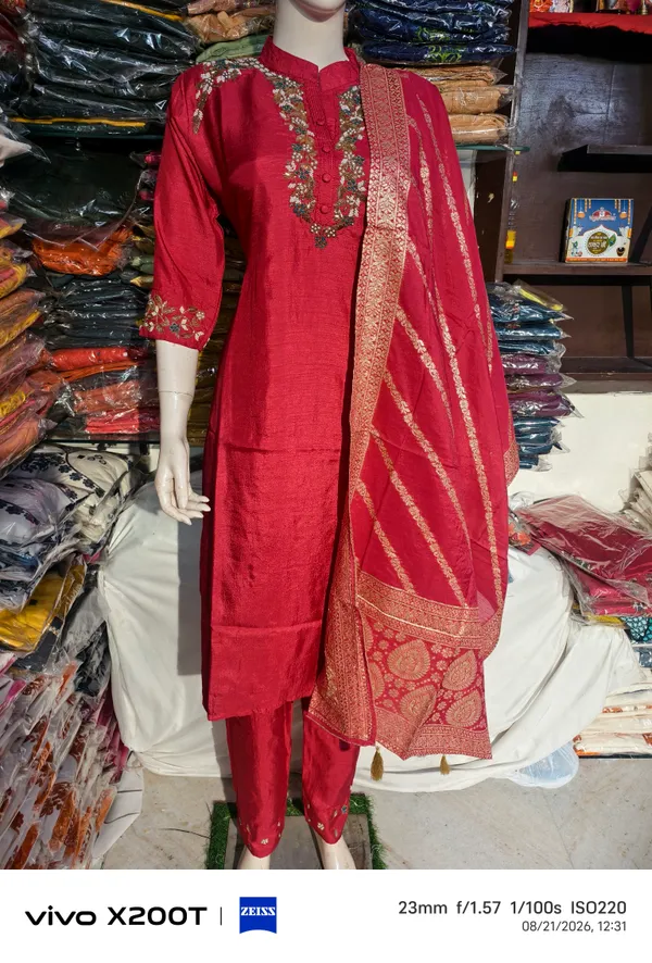 Red_Embroidered_Straight_Kurta_Set_for_Women
