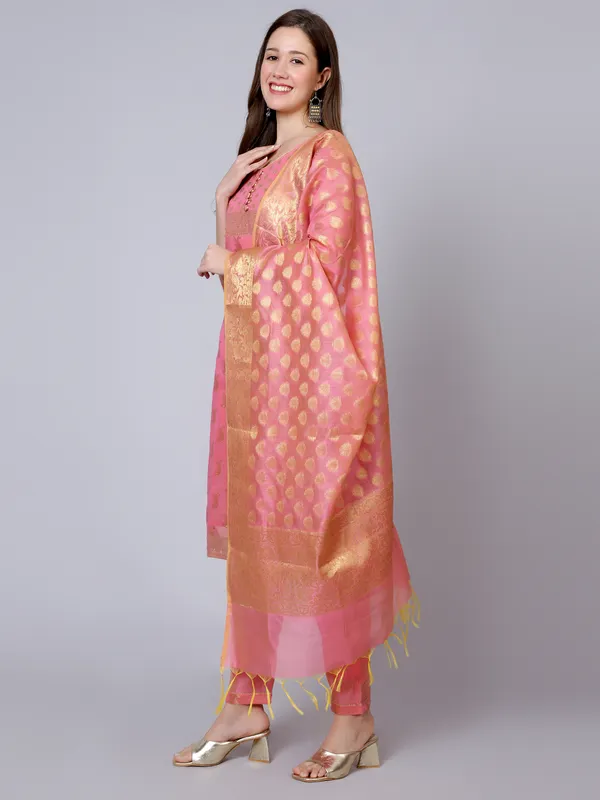 Pink_Embroidered_Kurta_Pant_Set_for_Women