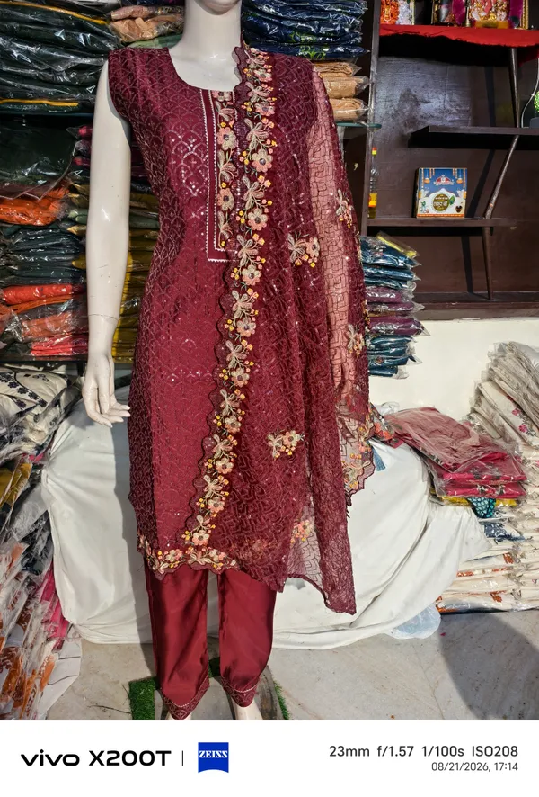 Maroon_Embroidered_Kurta_Set_for_Women