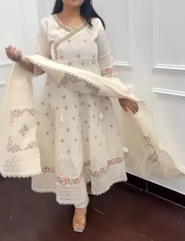 Off_White_Embroidered_Straight_Suit_Set_for_Women