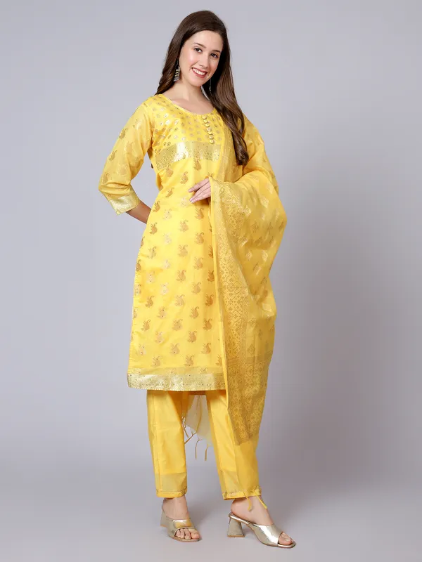 Yellow_Printed_Straight_Kurta_Pant_Set_for_Women