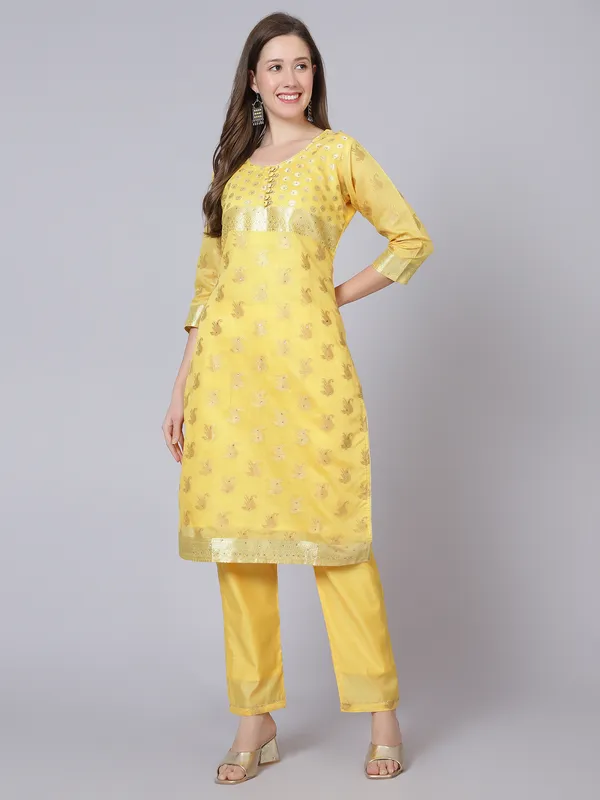Yellow_Printed_Straight_Kurta_Pant_Set_for_Women